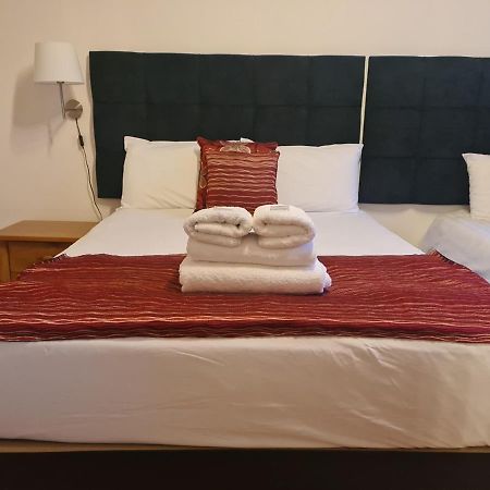 Parliament Square - Royal Mile Apartment เอดินบะระ ภายนอก รูปภาพ