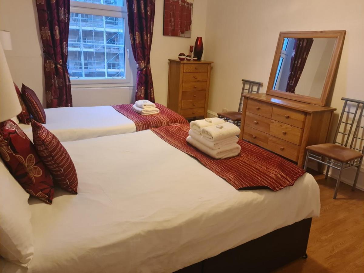 Parliament Square - Royal Mile Apartment เอดินบะระ ภายนอก รูปภาพ