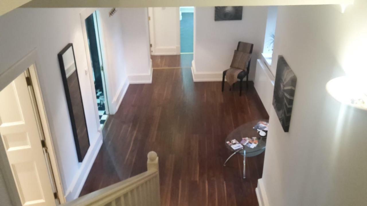 Parliament Square - Royal Mile Apartment เอดินบะระ ภายนอก รูปภาพ